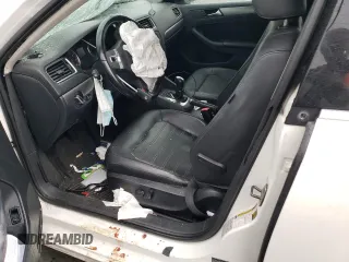 2013 Volkswagen Jetta SEL с VIN 3VWLX7AJ5DM355318, выставлен на аукционе Copart как лот 78606214 с пробегом Не указан миль и На запчасти • Non repairable. История ставок и продаж доступна на DreamBid. Изображение 7.