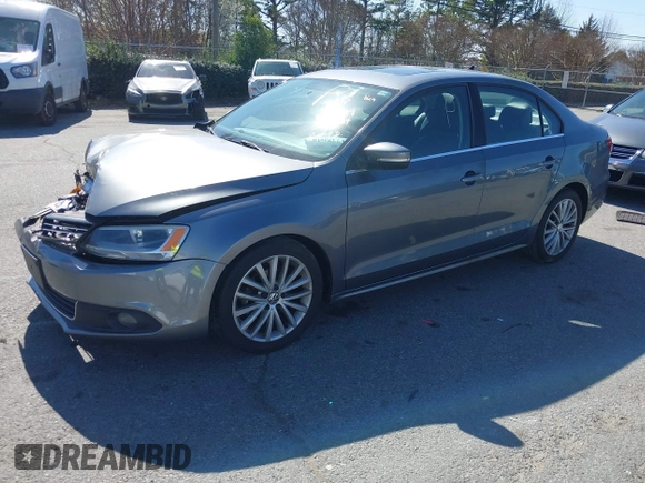 2011 Volkswagen Jetta SEL с VIN 3VWLZ7AJ2BM078649, выставлен на аукционе IAAI как лот 41778648 с пробегом 173 367 миль миль и . История ставок и продаж доступна на DreamBid. Изображение 17.