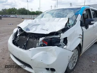 2017 Toyota Sienna XLE Auto Access Seat with VIN 5TDYZ3DC4HS776316, listed as a IAAI auction lot 42096706 with Not provided miles and . Bid and sale history available at DreamBid. Image 6.