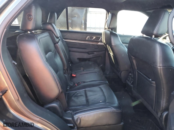 2019 Ford Explorer Limited with VIN 1FM5K8FH2KGB14034, listed as a Copart auction lot 43088304 with 180,482 mi miles. Bid and sale history available at carsss.com. Image 10.