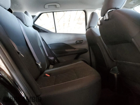 2022 Nissan Kicks S z VIN 3N1CP5BV8NL506994, wystawiony jako Copart lot #85803864 z przebiegiem 42 916 mil mil oraz Szkoda całkowita • Salvage title. Historia ofert i sprzedaży dostępna na DreamBid. Obrazek 11.