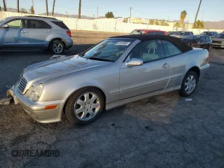 2000 Mercedes-Benz CLK with VIN WDBLK65G3YT045426, listed as a Copart auction lot 41978965 with 159,279 mi miles and Salvage Title. Bid and sale history available at carsss.com. Image 1.