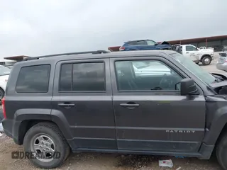 2016 Jeep Patriot Sport with VIN 1C4NJPBA8GD600091, listed as a IAAI auction lot 41958273 with 165,876 mi miles and . Bid and sale history available at carsss.com. Image 14.
