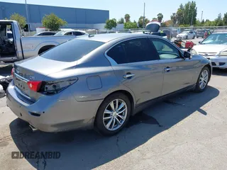 2017 Infiniti Q50 Premium with VIN JN1EV7AP0HM737377, listed as a IAAI auction lot 42507397 with 62,118 mi miles and . Bid and sale history available at DreamBid. Image 4.
