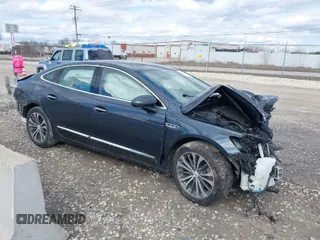 2018 Buick LaCrosse Premium with VIN 1G4ZR5SS9JU117882, listed as a IAAI auction lot 39161658 with 72,662 mi miles. Bid and sale history available at carsss.com. Image 1.