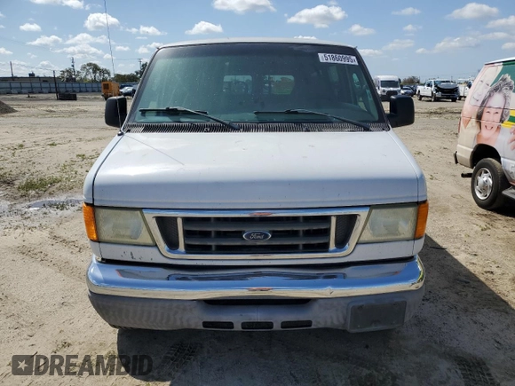 2005 Ford Econoline Passenger XL with VIN 1FBNE31L55HA93452, listed as a Copart auction lot 51860995 with 237,049 mi miles and Clean Title. Bid and sale history available at carsss.com. Image 5.