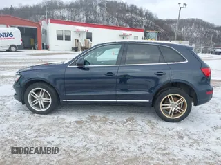 2014 Audi Q5 Premium Plus with VIN WA1LFAFP2EA018811, listed as a IAAI auction lot 41640414 with 114,331 mi miles. Bid and sale history available at carsss.com. Image 15.