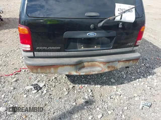 1999 Ford Explorer XL z VIN 1FMZU34X2XUA06174, wystawiony jako IAAI lot #42071003 z przebiegiem 126 220 mil mil oraz . Historia ofert i sprzedaży dostępna na DreamBid. Obrazek 6.