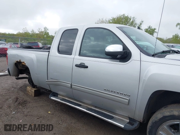 2011 Chevrolet Silverado 1500 LT with VIN 1GCRCSE00BZ235080, listed as a IAAI auction lot 42181793 with 208,625 mi miles and . Bid and sale history available at DreamBid. Image 14.