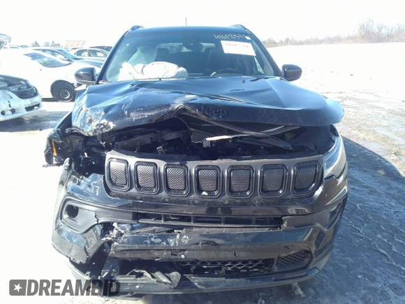 2022 Jeep Compass Latitude с VIN 3C4NJDBB5NT198996, выставлен на аукционе IAAI как лот 41612511 с пробегом 13 986 миль миль и . История ставок и продаж доступна на DreamBid. Изображение 6.