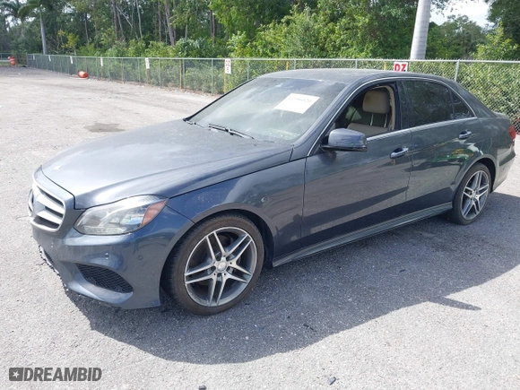 2016 Mercedes-Benz E-Class E 350 Sport with VIN WDDHF5KB7GB173418, listed as a IAAI auction lot 41956020 with 72,475 mi miles. Bid and sale history available at carsss.com. Image 18.
