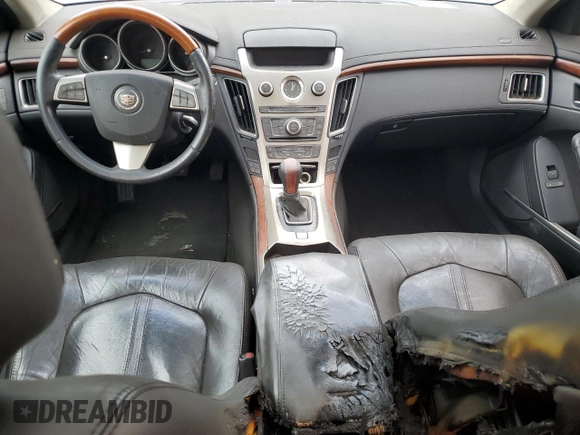 2010 Cadillac CTS z VIN 1G6DK5EG2A0128548, wystawiony jako Copart lot #55623815 z przebiegiem Nie podano mil oraz Szkoda całkowita • Salvage title. Historia ofert i sprzedaży dostępna na DreamBid. Obrazek 8.
