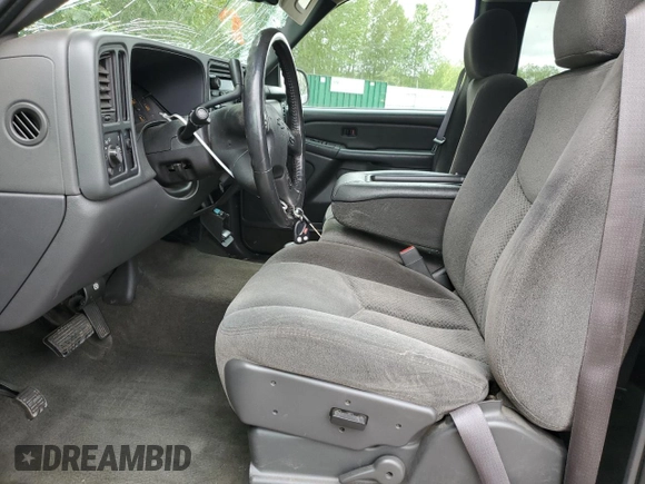 2005 Chevrolet Silverado 1500 LS z VIN 2GCEC19TX51195066, wystawiony jako Copart lot #56868765 z przebiegiem 162 105 mil mil oraz Czysty tytuł • Clean title. Historia ofert i sprzedaży dostępna na DreamBid. Obrazek 7.