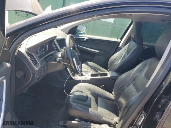 2016 Volvo XC60 T5 Premier with VIN YV4612RK7G2782235, listed as a Copart auction lot 52254425 with 186,396 mi miles and Clean Title. Bid and sale history available at carsss.com. Image 7.
