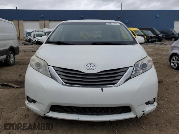 2011 Toyota Sienna XLE AAS with VIN 5TDYK3DC3BS175507, listed as a Copart auction lot 53231855 with 245,149 mi miles and Clean title. Bid and sale history available at DreamBid. Image 5.