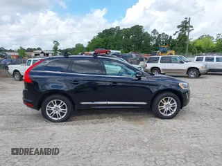 2015 Volvo XC60 Platinum z VIN YV4952RD4F2596511, wystawiony jako IAAI lot #42173058 z przebiegiem 124 443 mil mil oraz . Historia ofert i sprzedaży dostępna na DreamBid. Obrazek 13.