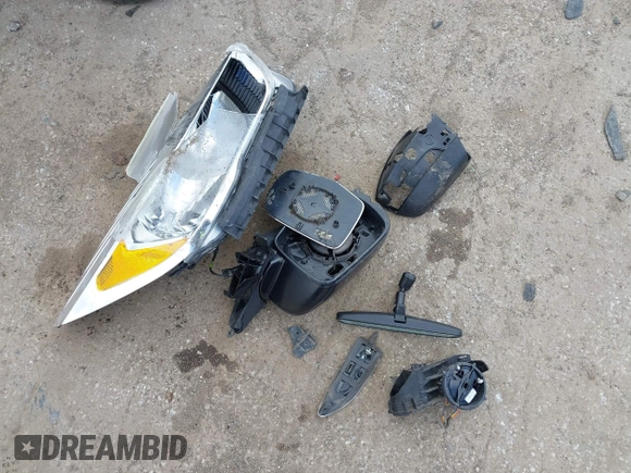 2017 Ford Escape S с VIN 1FMCU0F75HUA13185, выставлен на аукционе IAAI как лот 42038703 с пробегом 131 002 миль миль и . История ставок и продаж доступна на DreamBid. Изображение 12.