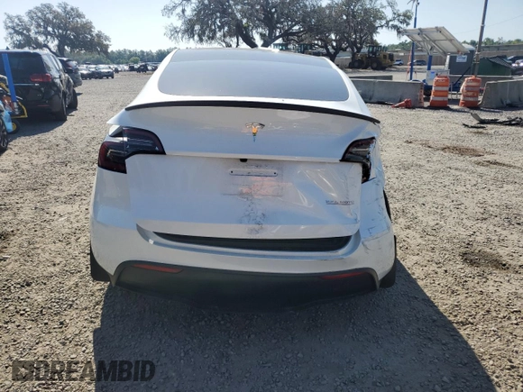 2024 Tesla Model Y Performance with VIN 7SAYGDEF4RF064210, listed as a Copart auction lot 52498805 with 14,318 mi miles and Non Repairable. Bid and sale history available at DreamBid. Image 6.