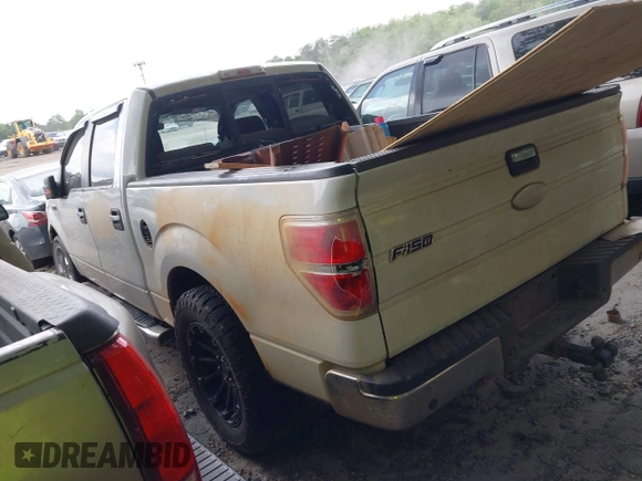 2012 Ford F-150 XL with VIN 1FTFW1CF9CFA53053, listed as a IAAI auction lot 42103851 with 186,599 mi miles. Bid and sale history available at carsss.com. Image 3.