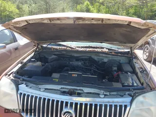 2004 Mercury Mountaineer Convenience with VIN 4M2DU66WX4ZJ03054, listed as a IAAI auction lot 42041152 with 280,326 mi miles. Bid and sale history available at carsss.com. Image 10.