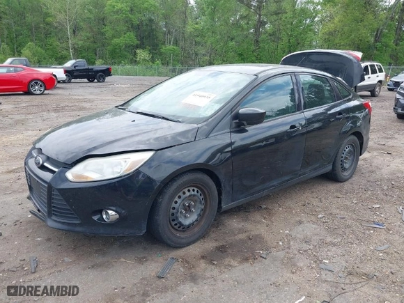 2012 Ford Focus SE with VIN 1FAHP3F21CL374814, listed as a IAAI auction lot 41940935 with 224,707 mi miles. Bid and sale history available at carsss.com. Image 2.