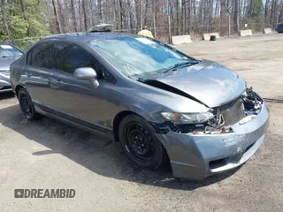 2009 Honda Civic LX z VIN 2HGFA16599H358465, wystawiony jako IAAI lot #41886685 z przebiegiem 188 273 mil mil oraz . Historia ofert i sprzedaży dostępna na DreamBid. Obrazek 1.