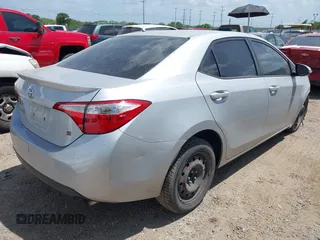 2016 Toyota Corolla L с VIN 5YFBURHE3GP428646, выставлен на аукционе IAAI как лот 42558649 с пробегом 121 395 миль миль и . История ставок и продаж доступна на DreamBid. Изображение 4.