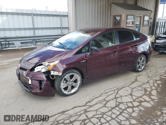 2013 Toyota Prius One z VIN JTDKN3DU8D5586013, wystawiony jako Copart lot #53076285 z przebiegiem 203 087 mil mil oraz Czysty tytuł • Clean title. Historia ofert i sprzedaży dostępna na DreamBid. Obrazek 1.