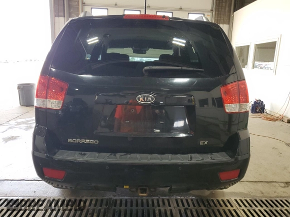 2009 Kia Borrego EX with VIN KNDJH741595038168, listed as a Copart auction lot 69238054 with 151,586 mi miles and Clean Title. Bid and sale history available at carsss.com. Image 6.