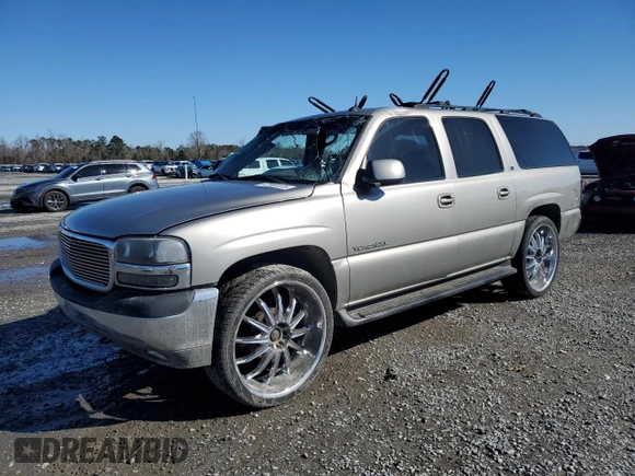 2002 GMC Yukon XL SLT with VIN 3GKFK16Z32G358714, listed as a Copart auction lot 42900305 with 0 mi miles and Salvage Title. Bid and sale history available at carsss.com. Image 1.
