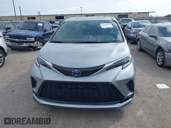 2021 Toyota Sienna XSE with VIN 5TDDRKEC6MS047574, listed as a IAAI auction lot 41688890 with 54,228 mi miles and . Bid and sale history available at DreamBid. Image 12.