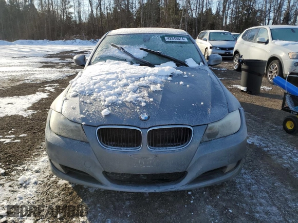 2009 BMW 3 Series 323i z VIN WBAPG73599A401495, wystawiony jako Copart lot #88476595 z przebiegiem 231 795 mil mil oraz Czysty tytuł • Clean title. Historia ofert i sprzedaży dostępna na DreamBid. Obrazek 5.