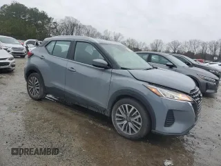 2023 Nissan Kicks SV with VIN 3N1CP5CV0PL513701, listed as a Copart auction lot 48261575 with 71,370 mi miles and Salvage Title. Bid and sale history available at DreamBid. Image 4.