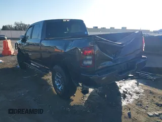2019 Ram 2500 Big Horn with VIN 3C6UR5DJ8KG664298, listed as a IAAI auction lot 41181210 with 13,801 mi miles and . Bid and sale history available at DreamBid. Image 3.