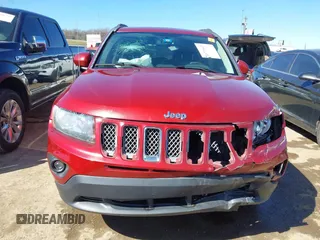 2016 Jeep Compass Latitude with VIN 1C4NJCEB9GD575117, listed as a IAAI auction lot 41716611 with 107,295 mi miles. Bid and sale history available at carsss.com. Image 13.