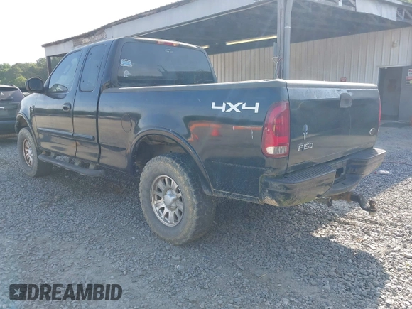 2003 Ford F-150 XL with VIN 2FTRX18L33CA96940, listed as a IAAI auction lot 42090248 with 229,260 mi miles. Bid and sale history available at carsss.com. Image 3.