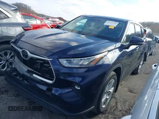 2020 Toyota Highlander LE z VIN 5TDBZRBH4LS043649, wystawiony jako IAAI lot #41425332 z przebiegiem 66 161 mil mil oraz . Historia ofert i sprzedaży dostępna na DreamBid. Obrazek 2.