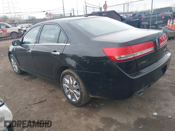 2011 Lincoln MKZ with VIN 3LNHL2GC9BR766667, listed as a IAAI auction lot 41932097 with 178,121 mi miles. Bid and sale history available at carsss.com. Image 3.
