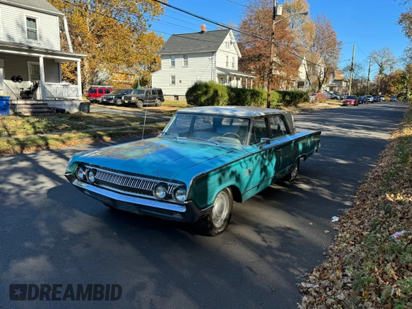 1964 Mercury Monterey z VIN 4W42Y537013, wystawiony jako Copart lot #79842704 z przebiegiem 30 729 mil mil oraz Tytuł czysty. Historia ofert i sprzedaży dostępna na DreamBid. Obrazek 2.