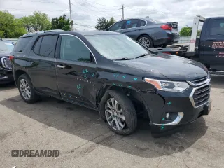 2019 Chevrolet Traverse Premier z VIN 1GNERKKW7KJ135666, wystawiony jako Copart lot #55920135 z przebiegiem 105 812 mil mil oraz Szkoda całkowita • Salvage title. Historia ofert i sprzedaży dostępna na DreamBid. Obrazek 4.