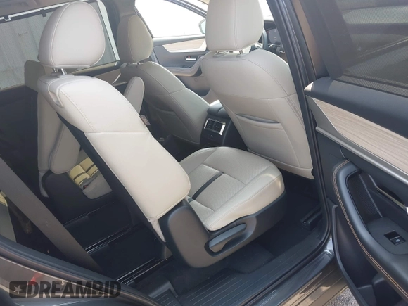 2025 Mazda CX-90 Premium Sport с VIN JM3KKCHA6S1196886, выставлен на аукционе IAAI как лот 42214967 с пробегом 23 577 миль миль и . История ставок и продаж доступна на DreamBid. Изображение 8.