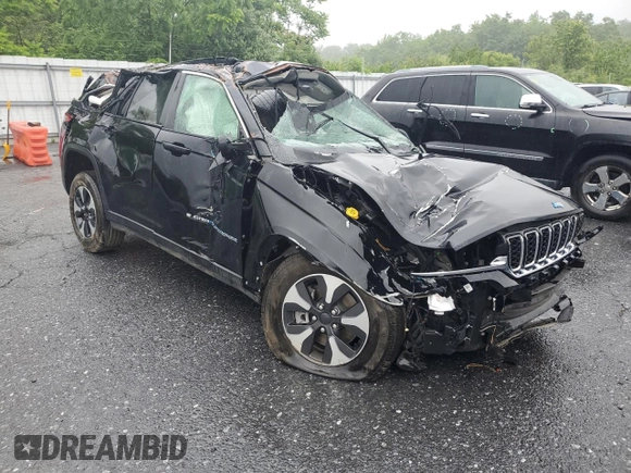 2024 Jeep Grand Cherokee z VIN 1C4RJYB68RC710716, wystawiony jako Copart lot #61194385 z przebiegiem Nie podano mil oraz Nie do naprawy • Non repairable. Historia ofert i sprzedaży dostępna na DreamBid. Obrazek 4.