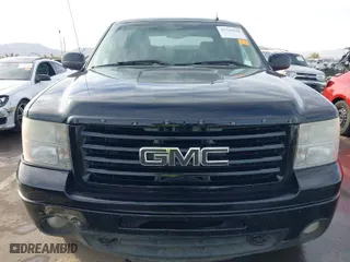2013 GMC Sierra 1500 SLT with VIN 3GTP2WE73DG186362, listed as a IAAI auction lot 41719448 with 204,637 mi miles. Bid and sale history available at carsss.com. Image 12.