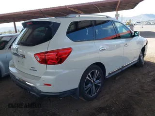 2018 Nissan Pathfinder SL with VIN 5N1DR2MM4JC617154, listed as a IAAI auction lot 41949176 with 47,955 mi miles. Bid and sale history available at carsss.com. Image 4.