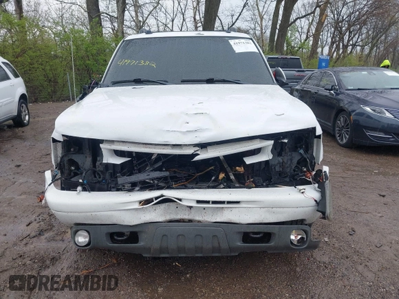 2005 Chevrolet Suburban Z71 with VIN 3GNFK16Z45G127697, listed as a IAAI auction lot 41971382 with 270,655 mi miles and . Bid and sale history available at DreamBid. Image 13.