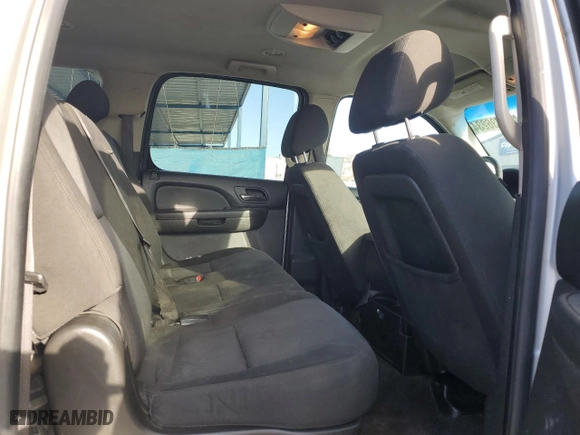 2010 Chevrolet Suburban Commercial with VIN 1GNUKHE30AR238285, listed as a Copart auction lot 80736234 with 260,330 mi miles and Salvage Title. Bid and sale history available at carsss.com. Image 11.