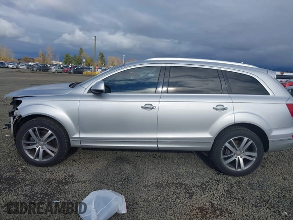 2014 Audi Q7 3.0T Premium Plus with VIN WA1LGAFE0ED015237, listed as a IAAI auction lot 41671129 with 114,410 mi miles. Bid and sale history available at carsss.com. Image 15.