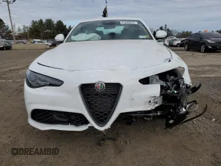 2022 Alfa Romeo Giulia with VIN ZARFANAN8N7652657, listed as a Copart auction lot 41268223 with 0 mi miles. Bid and sale history available at carsss.com. Image 5.