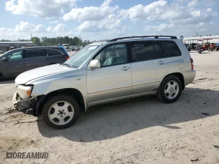 2005 Toyota Highlander with VIN JTEDP21A450088909, listed as a Copart auction lot 51628585 with 245,526 mi miles and Salvage Title. Bid and sale history available at carsss.com. Image 1.