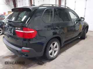 2008 BMW X5 3.0si with VIN 5UXFE43528L001685, listed as a IAAI auction lot 41890395 with 189,724 mi miles. Bid and sale history available at carsss.com. Image 4.
